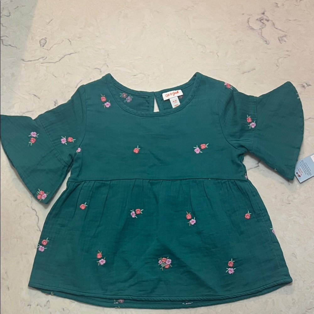 Cat & Jack Girl’s‎ Green Blouse with Pink Floral Details Sz M